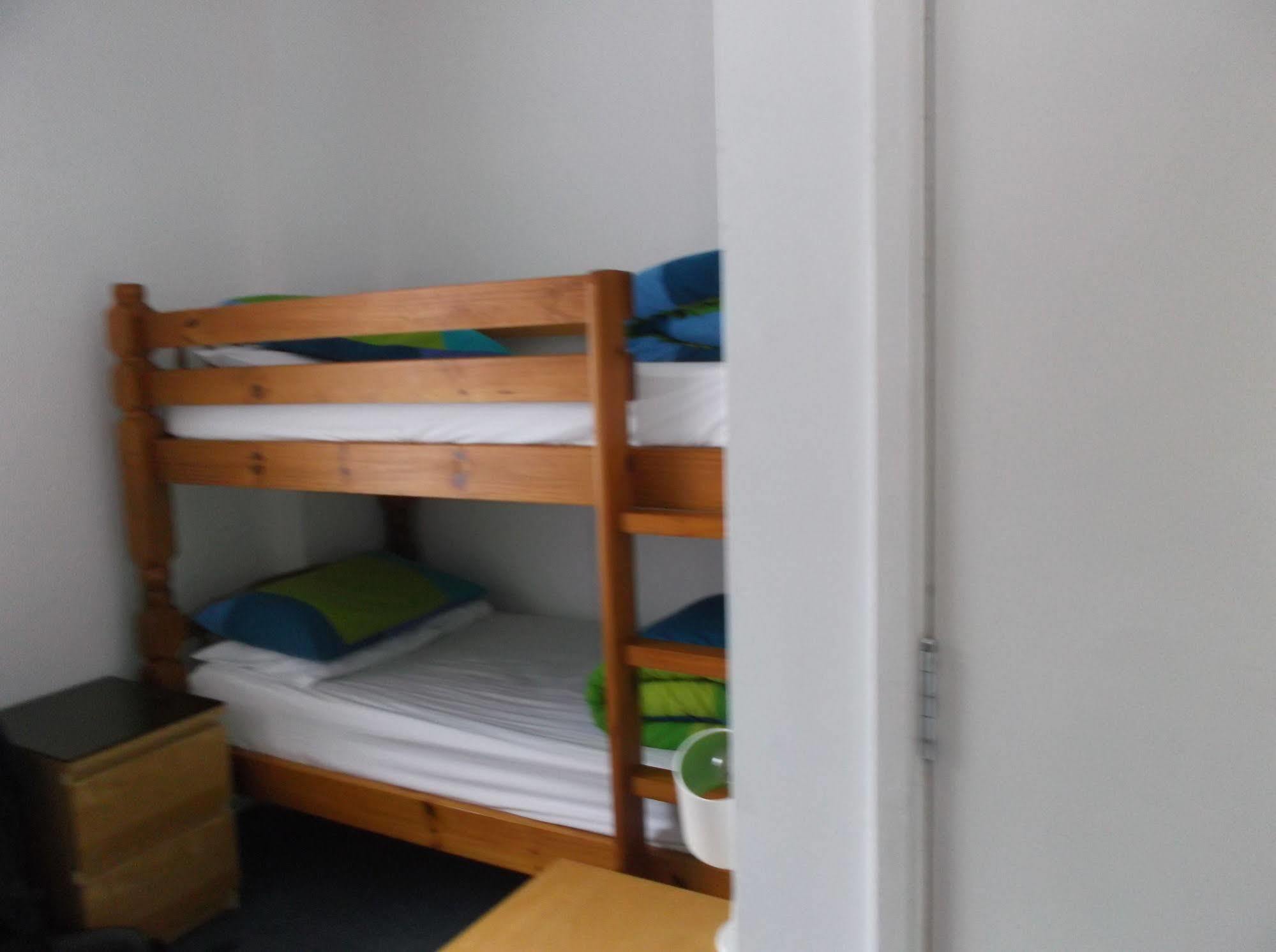 Fairman House Backpackers Bed & Breakfast Londonderry Ngoại thất bức ảnh